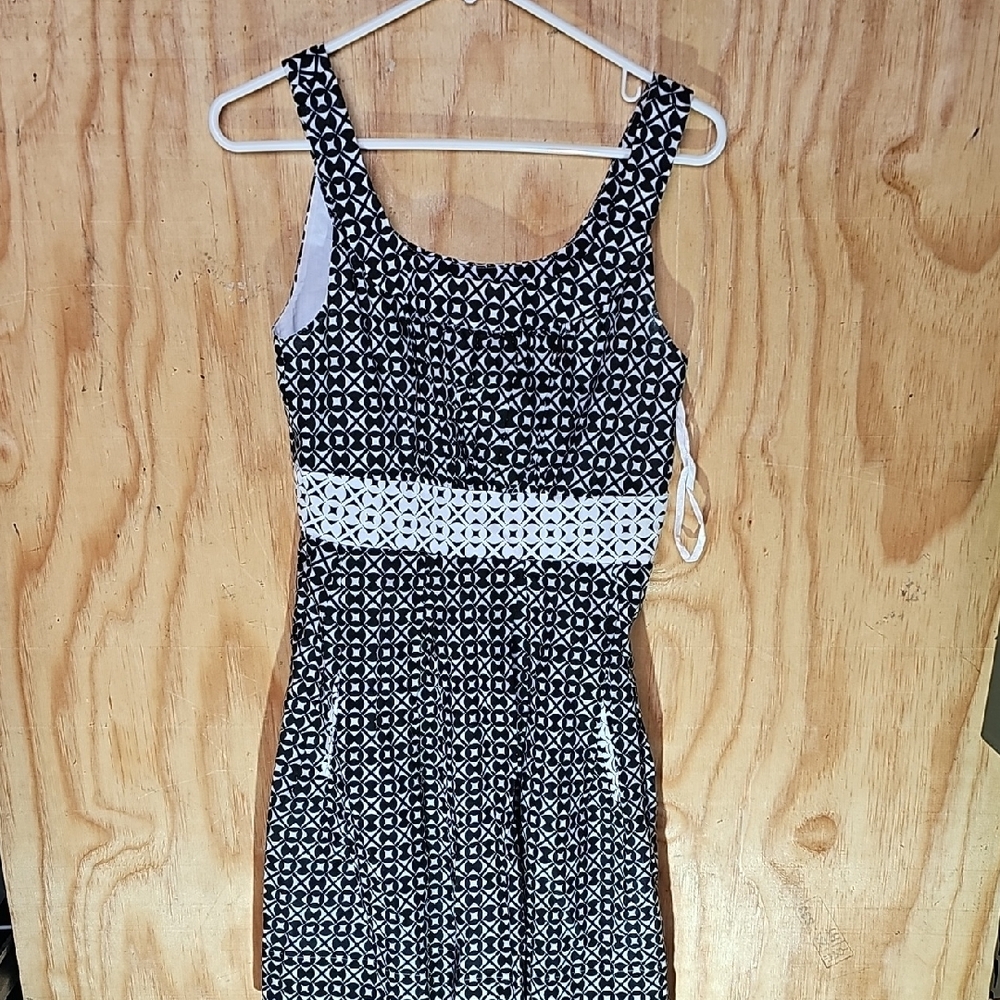 White House Black Market Black and White Patterned Dress